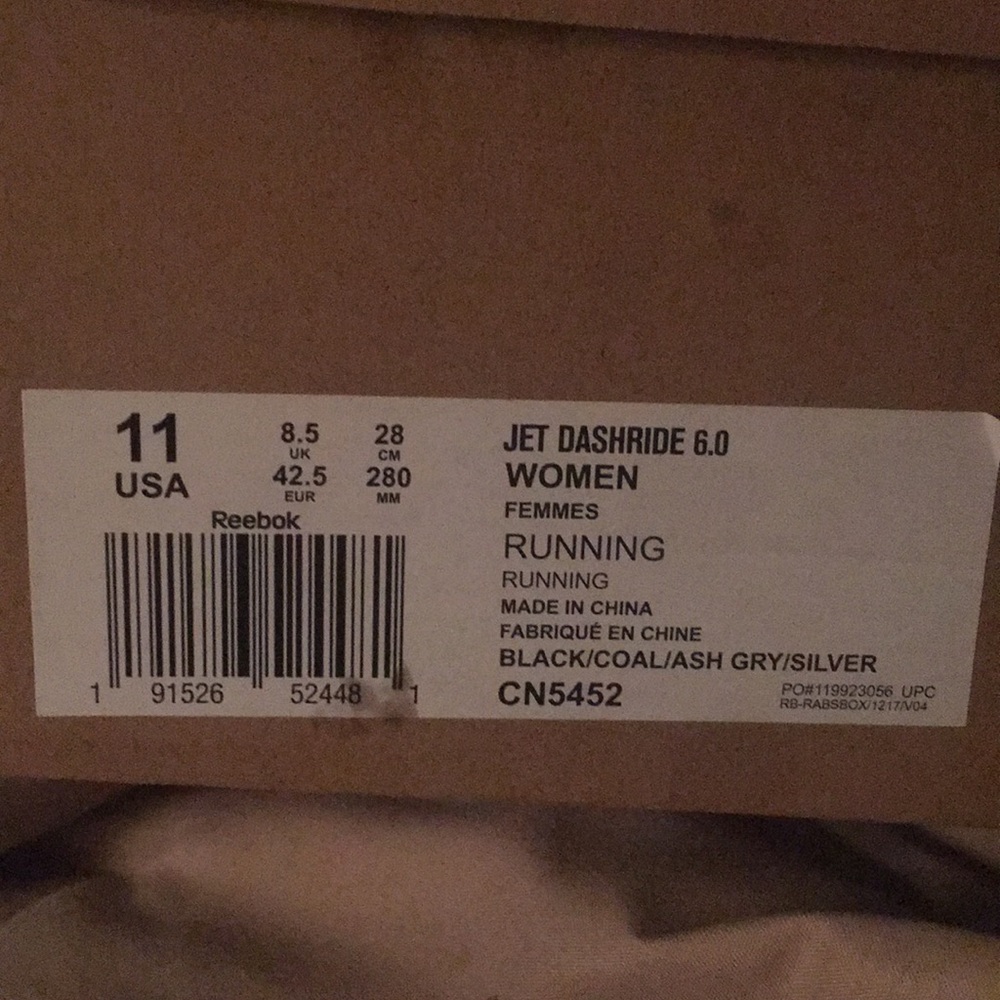 Women’s Reebok sneakers - Picture 2 of 2